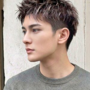 【メンズ】短髪×メッシュのヘアカタログ15選！色・パーマ有無別に紹介