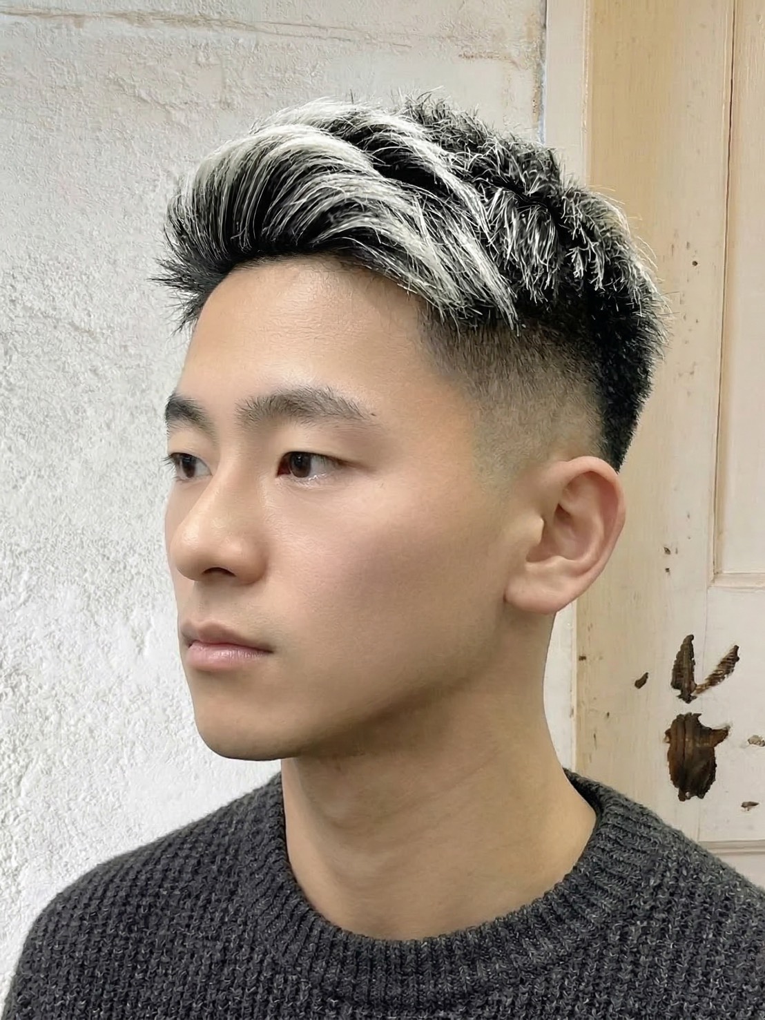 年代別｜メンズに似合うシルバーのメッシュ16選！注意点まで美容師が解説