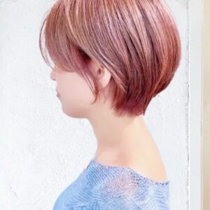 【明るめ&暗め】ピンクベージュ×ショートの最新ヘアカタログ16選!