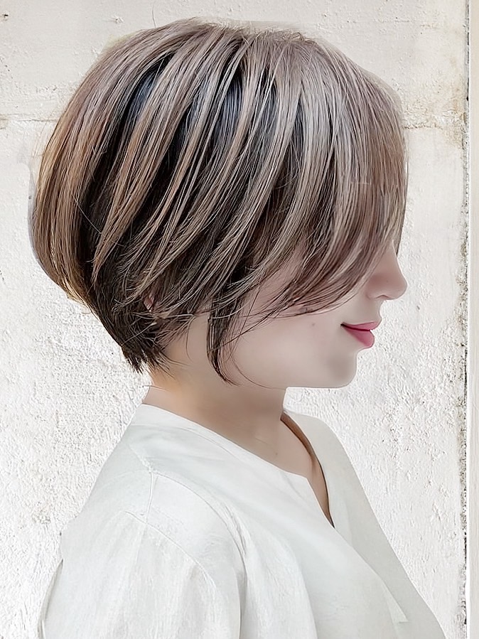 ショート×アンブレラカラーヘアカタログ10選!伸びたときの染め方や注意点も解説