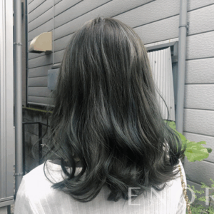 【髪の長さ別】アッシュグリーンのヘアカタログ8選!どんな色に染まる?