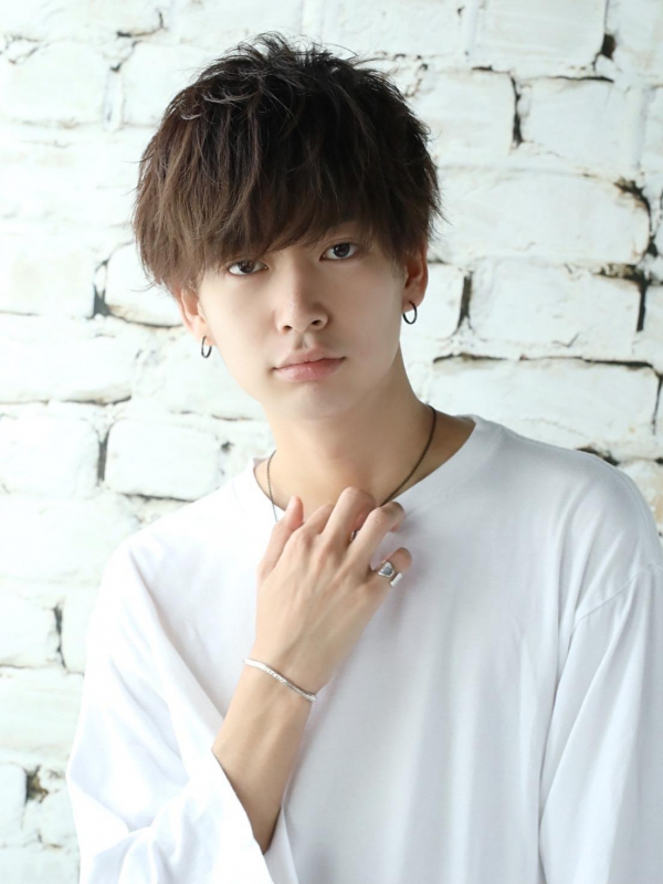 メンズのアッシュブラウンヘアカタログ12選！明るめ・暗めトーン別で紹介