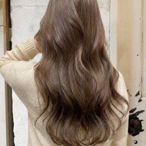 どんな髪色？ブリーチなしヘーゼルベージュ12選！透明感が出る染め方も紹介