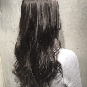 どんな髪色？暗めアッシュの髪色見本13選！メリット・デメリットも紹介