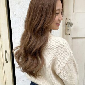 【明るさ別】ブリーチなしミルクティーベージュのヘアカタ10選！明るく染めるには？