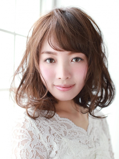 どんな髪色？明るめアッシュブラウン13選！似合う人や色落ちを美容師が解説