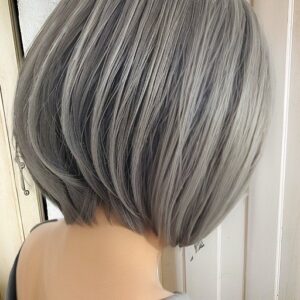 どんな髪色？シルバーグレージュ16選！明るめ・暗めのヘアカタログを紹介