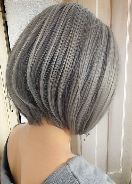 どんな髪色？シルバーグレージュ16選！明るめ・暗めのヘアカタログを紹介